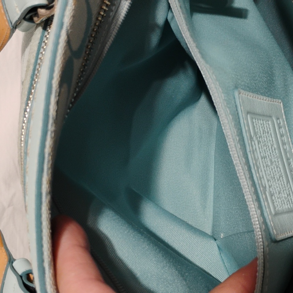 SALE! Auth Coach Denim Y2K Vintage Signature Baby Blue Handbag/Dust Bag - Picture 13 of 15